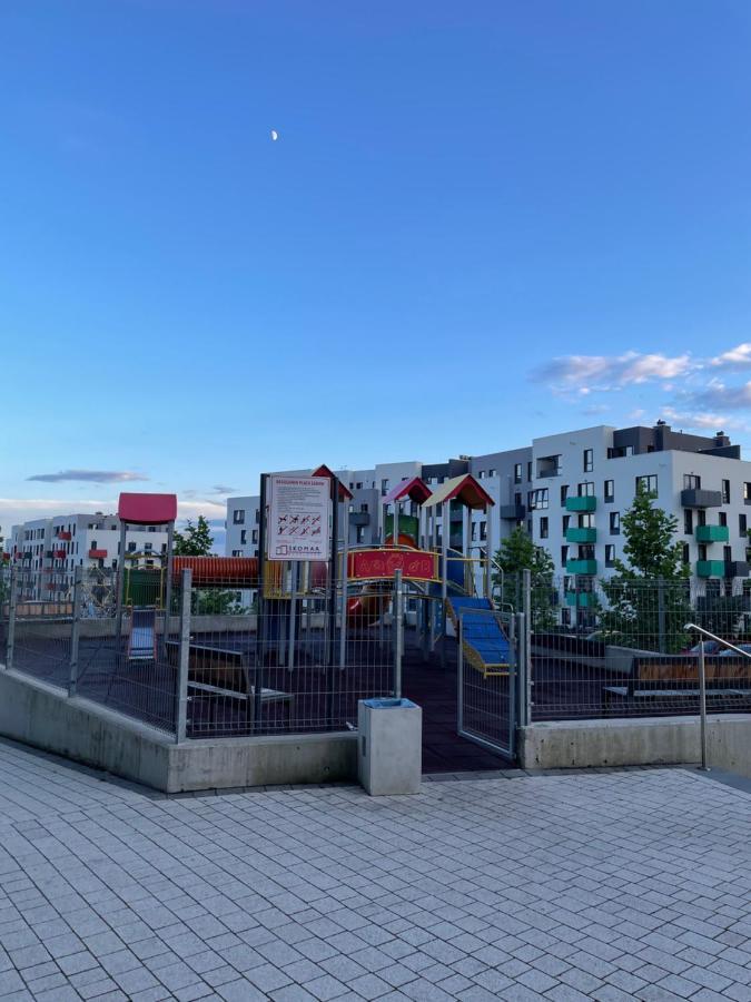 Apartament Na Letniej Z Duzym Tarasem Z Widokiem Na Gory Клодзко Екстериор снимка