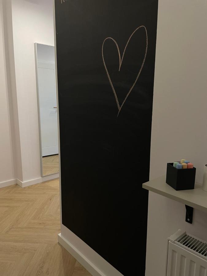 Apartament Na Letniej Z Duzym Tarasem Z Widokiem Na Gory Клодзко Екстериор снимка