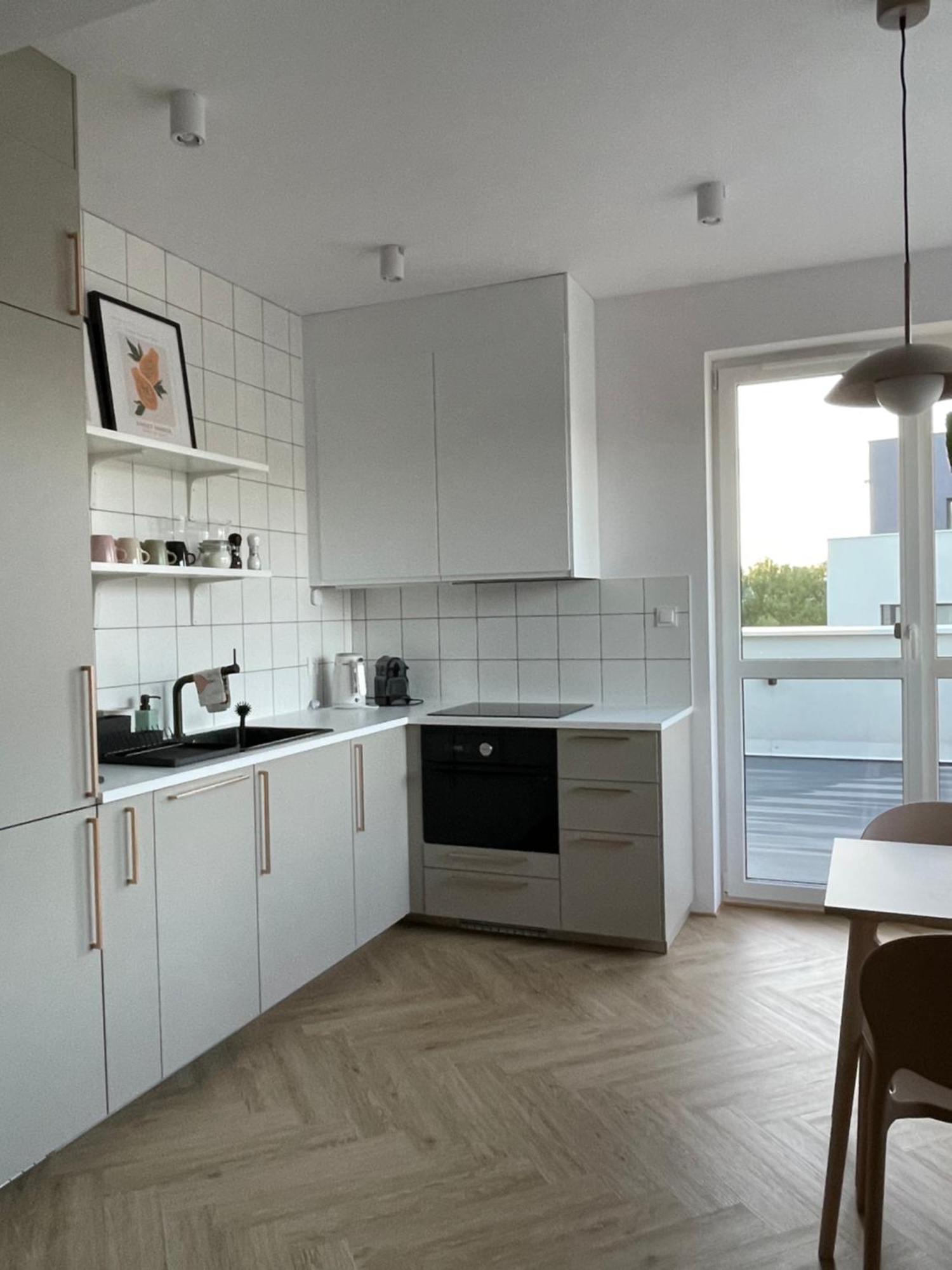 Apartament Na Letniej Z Duzym Tarasem Z Widokiem Na Gory Клодзко Екстериор снимка